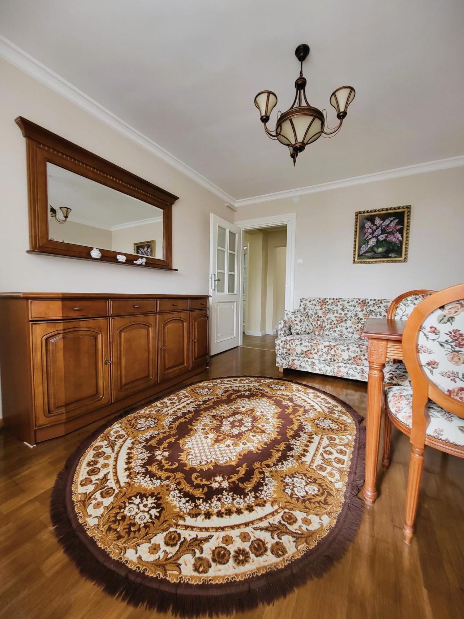 Przy Parku Saskim Apartment
